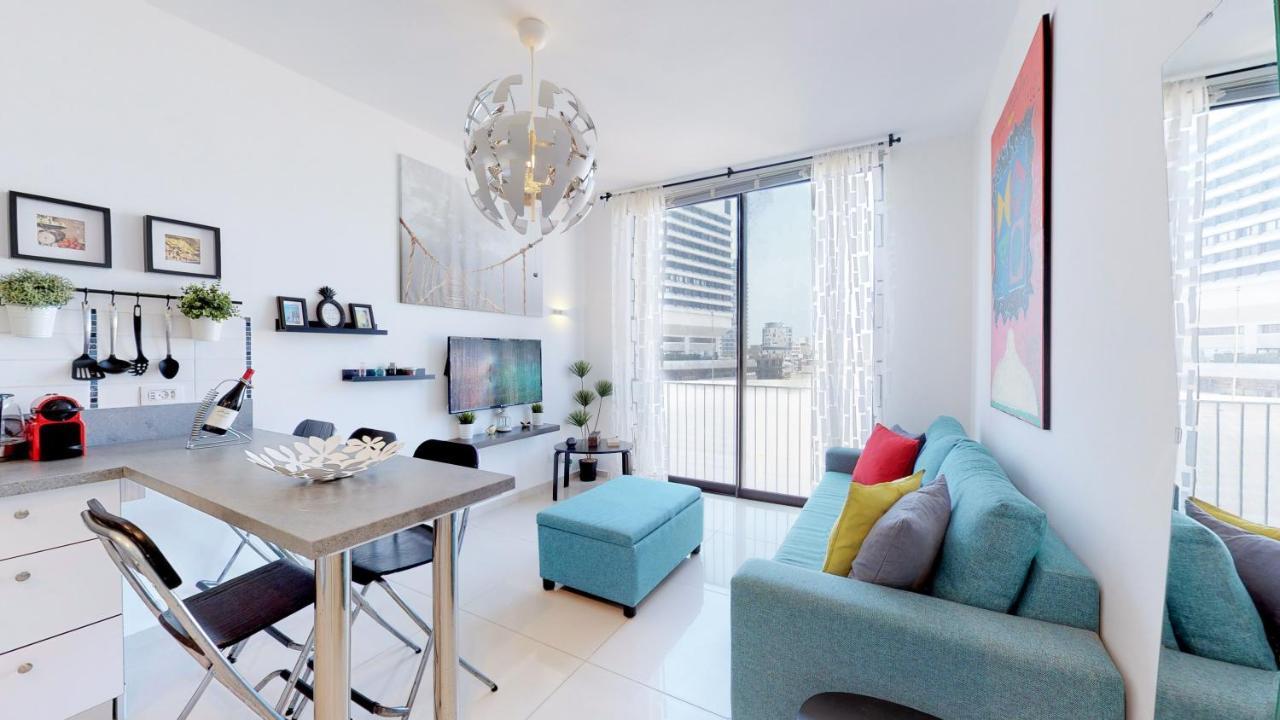 Stylish 1Br Flat For 4 Ppl In Allenby By Holyguest Tel Aviv Eksteriør billede